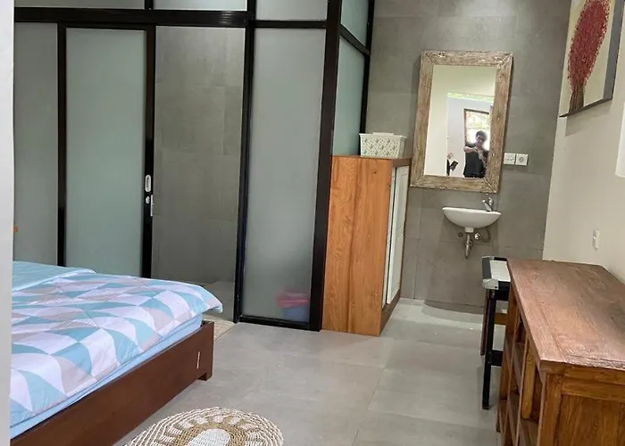 De'rein House Bed & Breakfast 4*